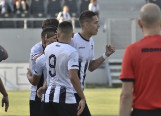 Локомотив II и Гигант (Съединение) играят на Лаута