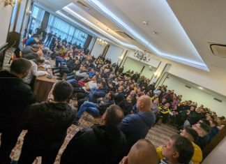 Граждански съвет с въпроси за стадион „Христо Ботев“, обърна се към Костадин Димитров и Бойко Борисов