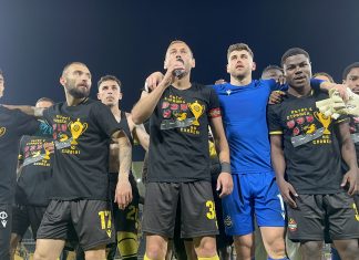 ВИДЕО: Жълто-черните празненства след последния съдийски сигнал на Колежа!