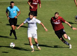 Локо падна от Славия