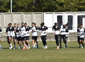 Синът на Пенев отново не е в групата на Локо Пд