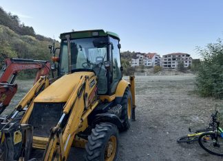 За пореден път откраднаха кабелите на осветелението на терена в Асеновград