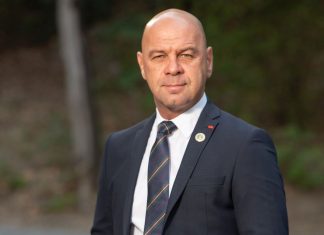 Кметът на Пловдив: Стадион „Христо Ботев“ е прекрасен, но има нужда от изкуствено слънце