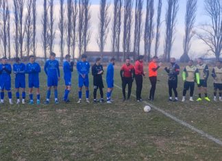 Спартак II и Спартак III с победи в областните групи