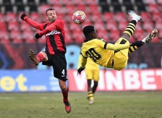 Безпощаден Ботев прегази Локомотив (София) в „Надежда“