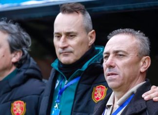 Илиан Илиев остава начело на националния отбор?