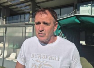 Бруно Акрапович отново безработен