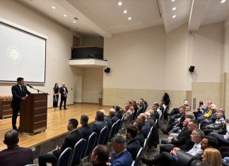 Георги Иванов удостои с почетни плакети футболни дейци от Пловдив и региона