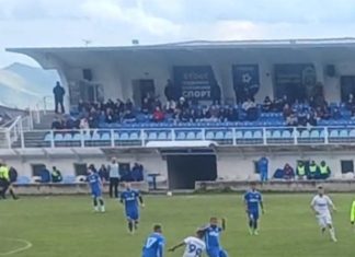 Левски (Карлово) спря Ямбол у дома