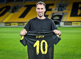 Попов подписа нов договор с Ботев и отправи послание