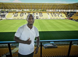 Антъни Уджа се отказа от голяма част от дължимите му възнаграждения