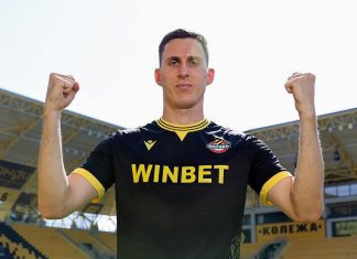 Симеон Петров тренира с Ботев (Пд), картотекират го за Берое