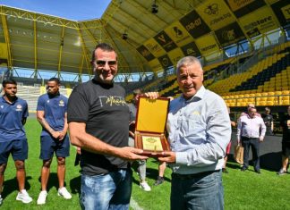 Емоционални кадри от „Колежа“ за 70-годишния юбилей на Зико