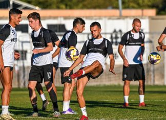 Групата на Локомотив за гостуването на ЦСКА 1948