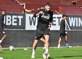 Димитър Илиев тренира с топка, но няма да играе срещу Локо (Сф)