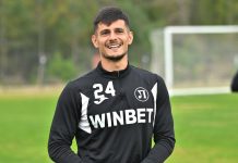 В Локомотив тренират в отлично настроение за мача с Дунав (СНИМКИ)