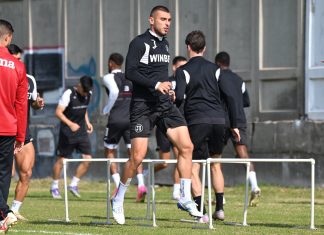 Локомотив тренира на пълни обороти преди домакинството на Ботев (Враца)