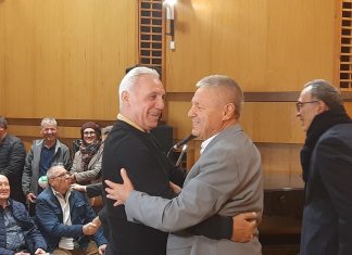 Важни фигури уважиха Зехтински при представянето на книгата му (СНИМКИ)