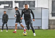 Групата на Локомотив за домакинството на Монтана