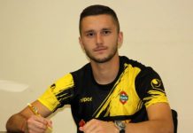 Локо отправи оферти към двама бивши играчи на Ботев?