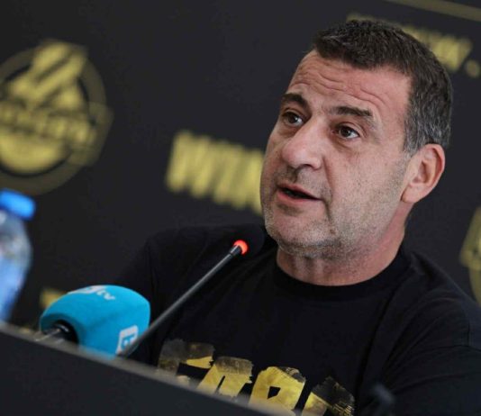 Филипов към фен на Ботев: Ако искаш, заповядай! Отстъпвам ти веднага мястото си